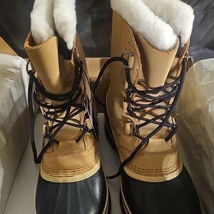 Mens Caribou Boots Sorel Size 10 New